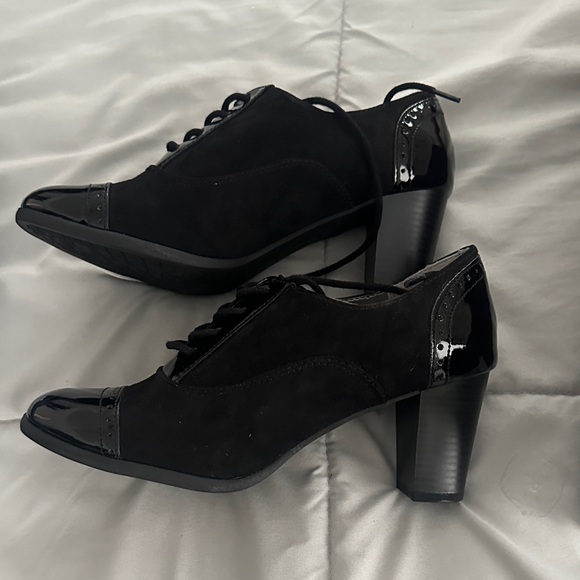 Dexflex Comfort Black Glossy Lace-Up heels - Picture 5 of 7